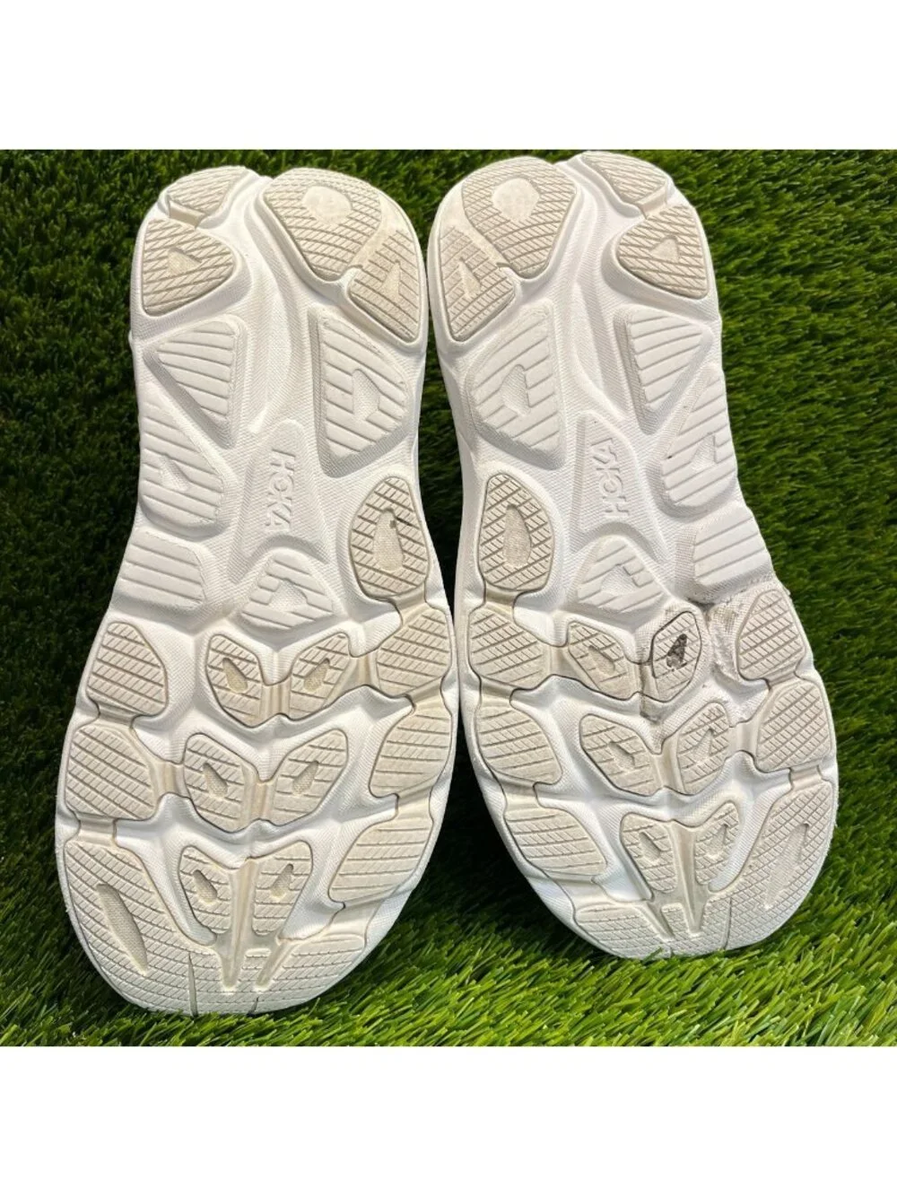 Hoka One One Clifton 10 Womens Size 9.5 White Athletic Running Shoes Sneakers